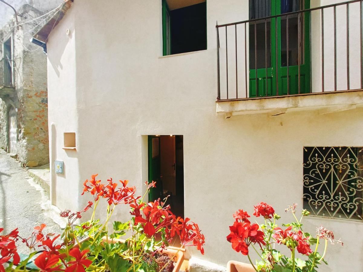 Albergo Diffuso Borgo Santa Caterina "Vintage" Кастільйоне-ді-Сицилія Екстер'єр фото